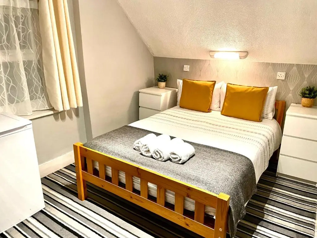 Standard Double room (full double bed)
