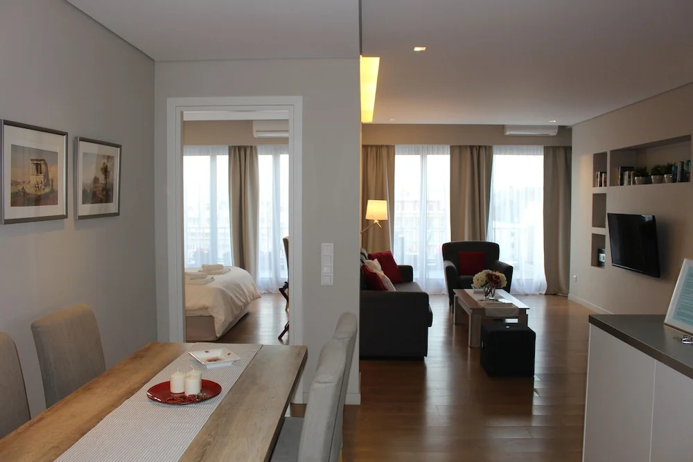 2 Bedrooms Deluxe Apartment