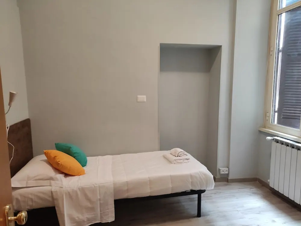 Standard Single Club room