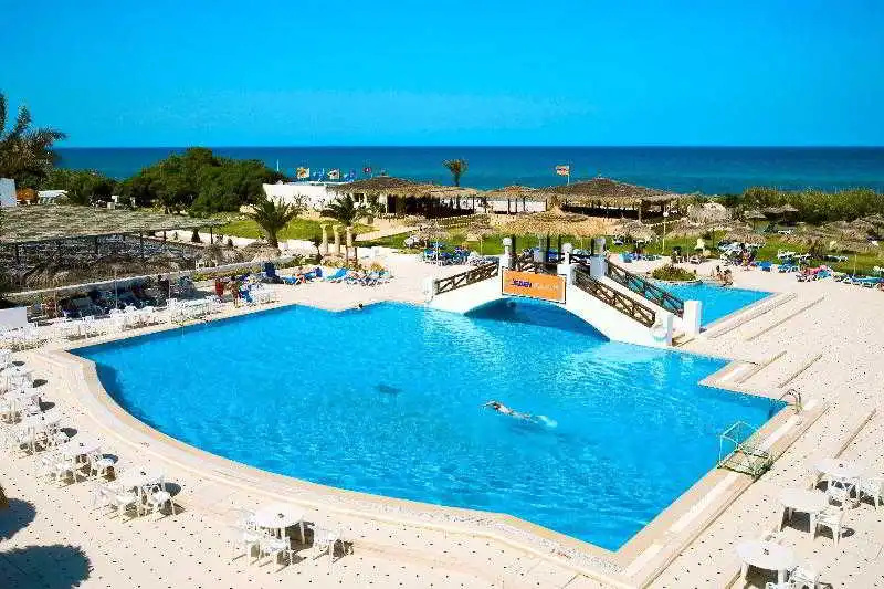 Beach & Waterfront