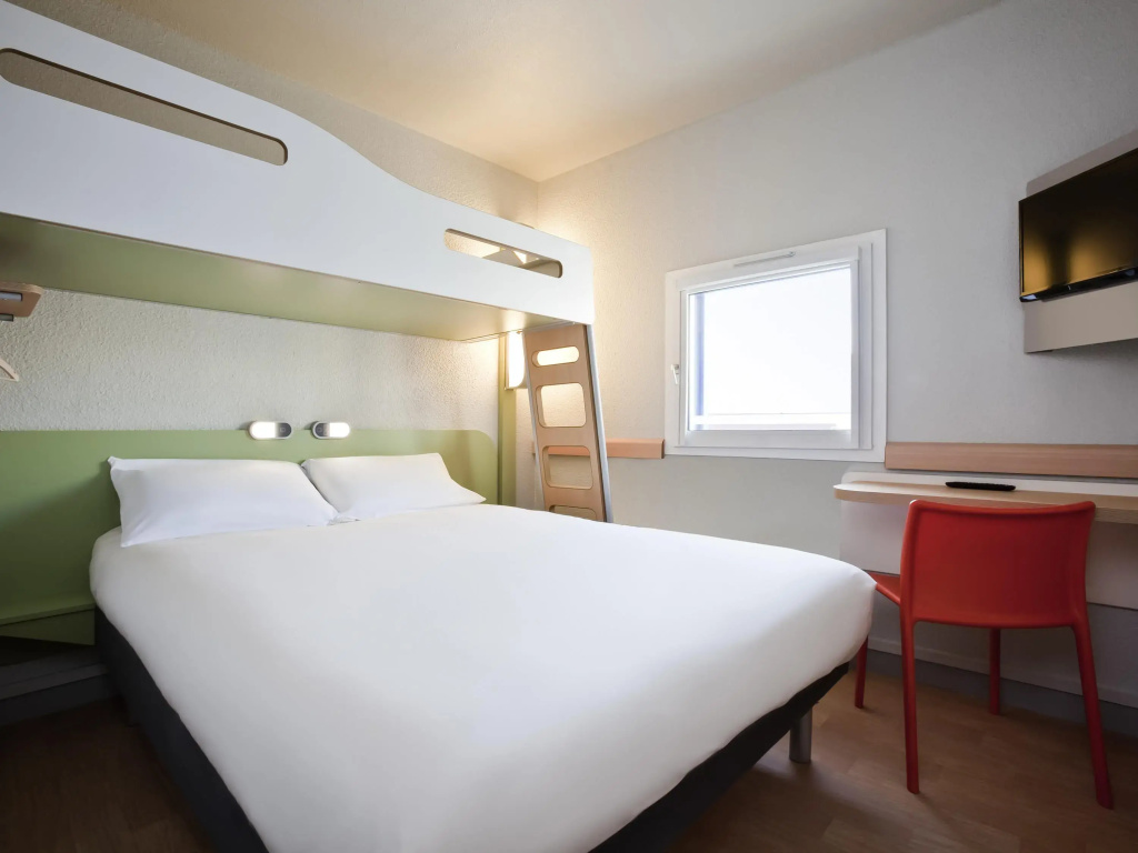 Voir la photo 2 — ibis budget Pontault Combault RN4 Marne la Vallée