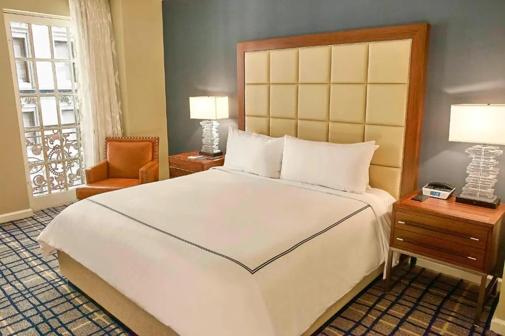 The Adolphus, Autograph Collection - Chambres