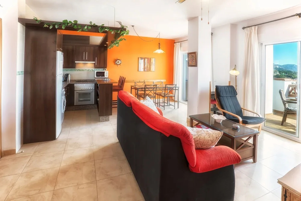1 Bedroom Apartment with sea view