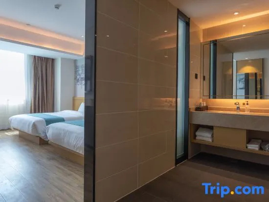 Deluxe Double room (twin beds)