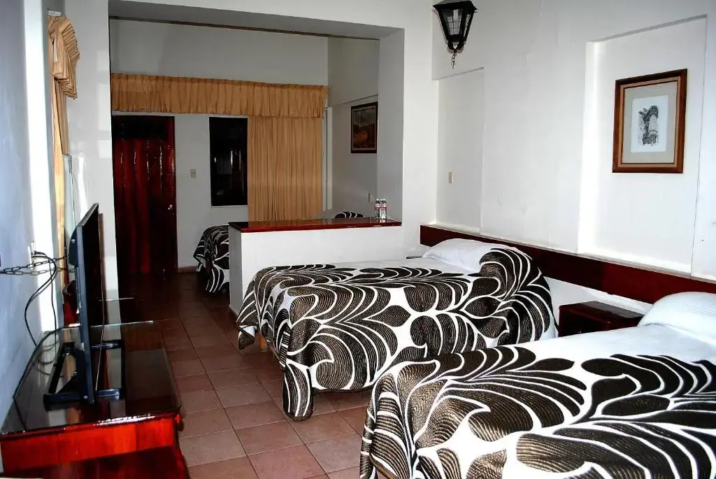 Economy Triple room