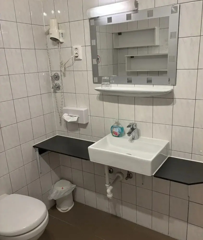 Comfort room