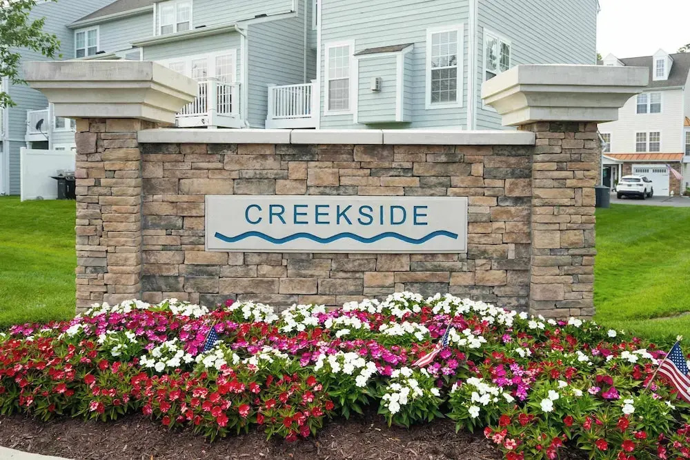 Creekside Getaway Stay for 8