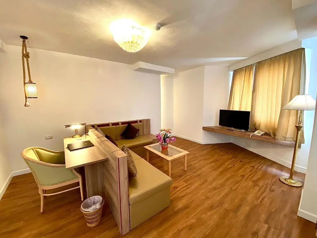 Thong Tarin Hotel - Chambres