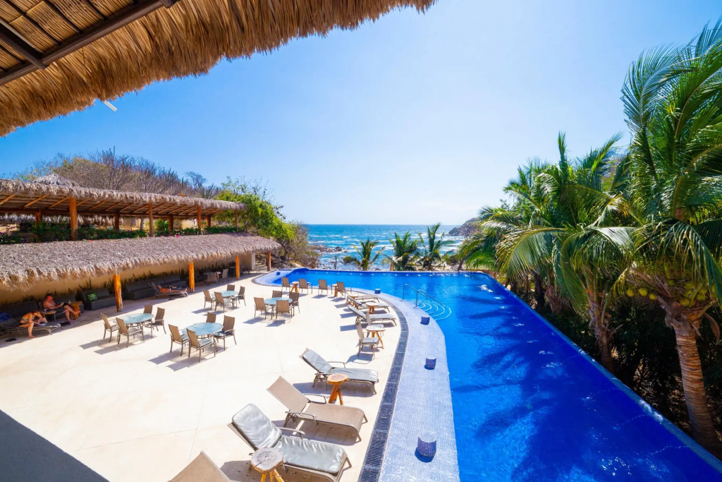 Beach & Waterfront