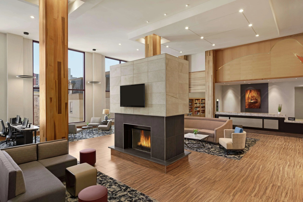 Lobby & Reception