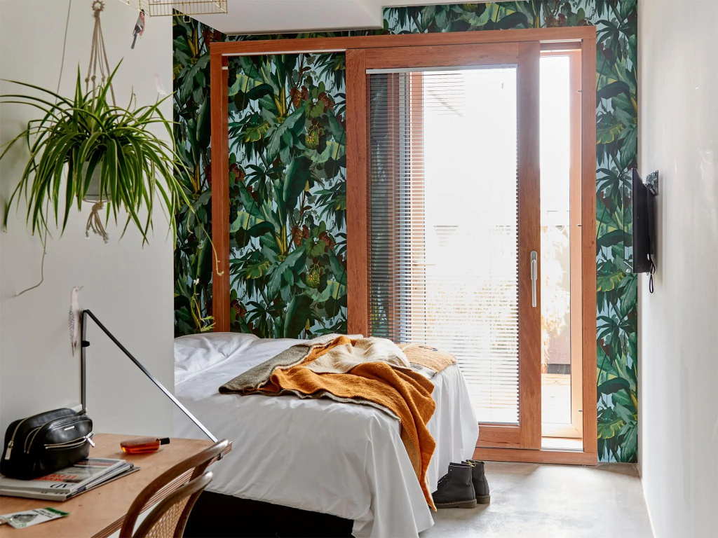 Standard Double room with balcony (full double bed)