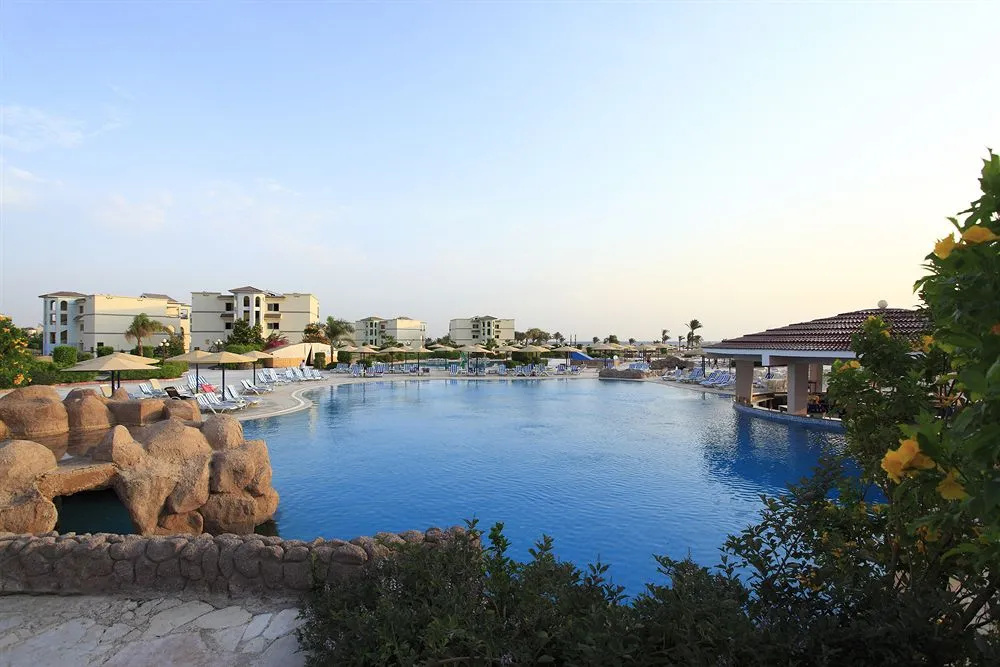 Beach & Waterfront
