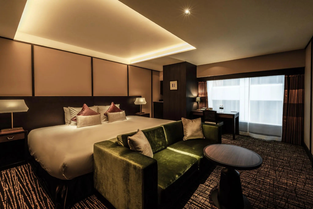 Modern Double room (full double bed)