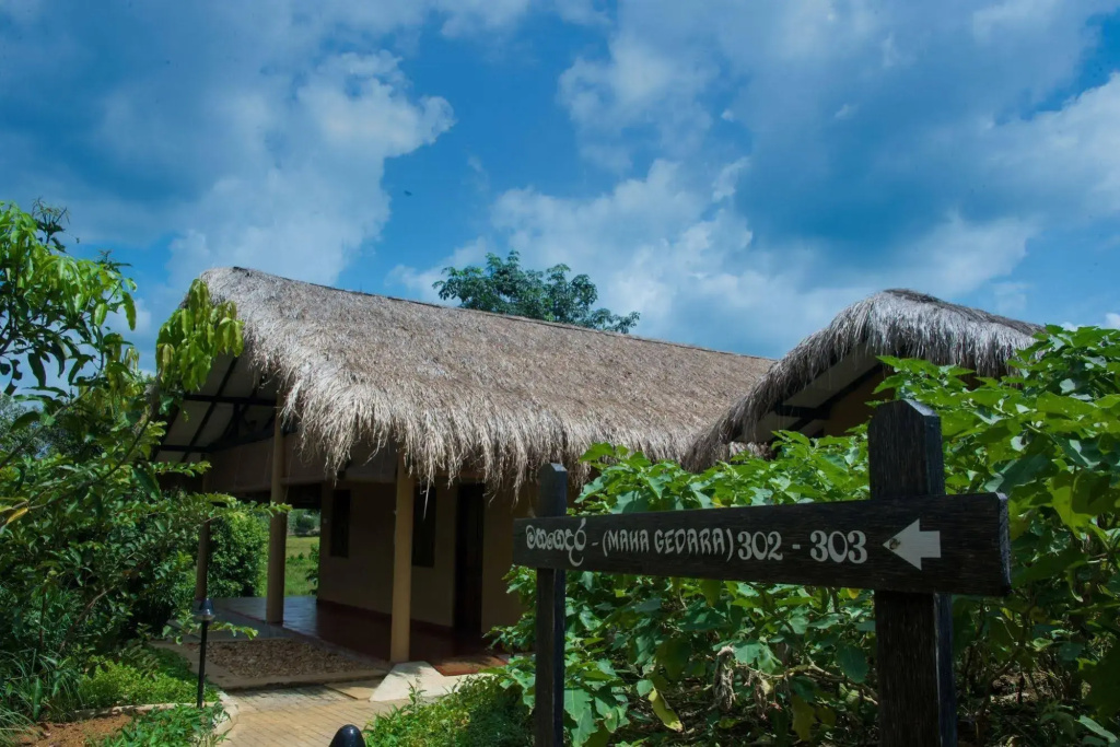 Lake Serenity Boutique Hotel