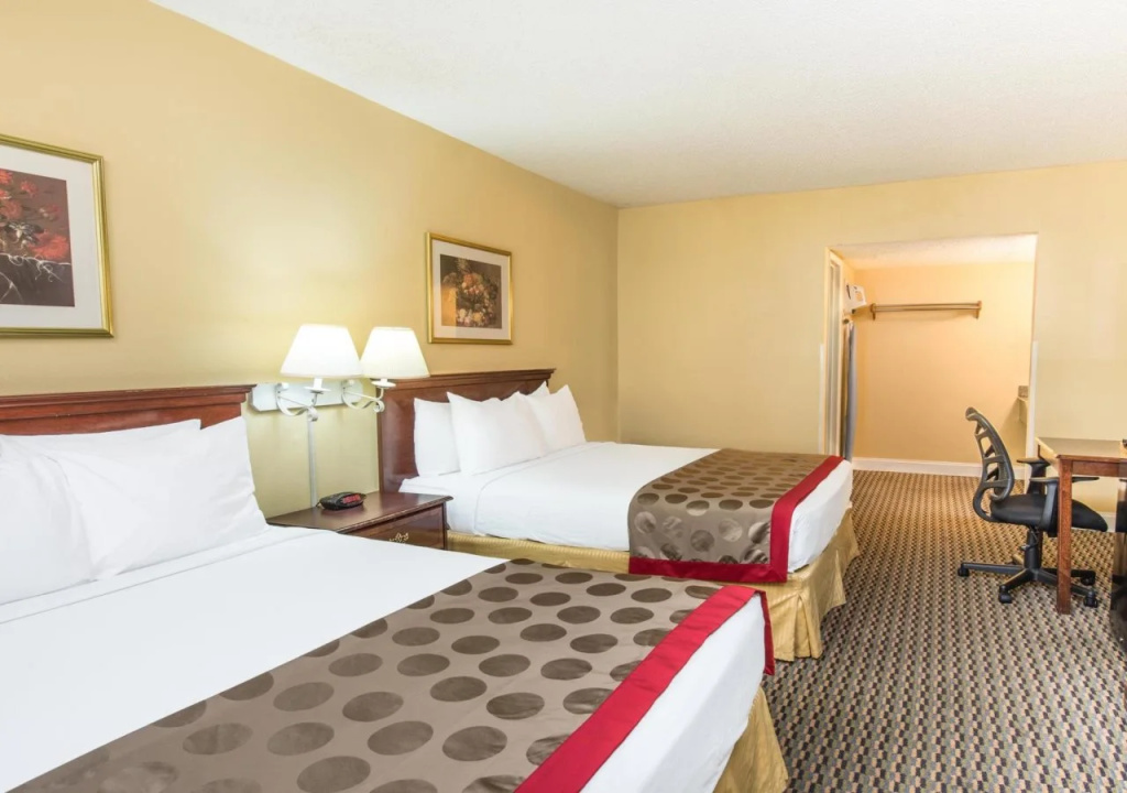 Ramada by Wyndham West Sacramento Hotel and Suites - Général