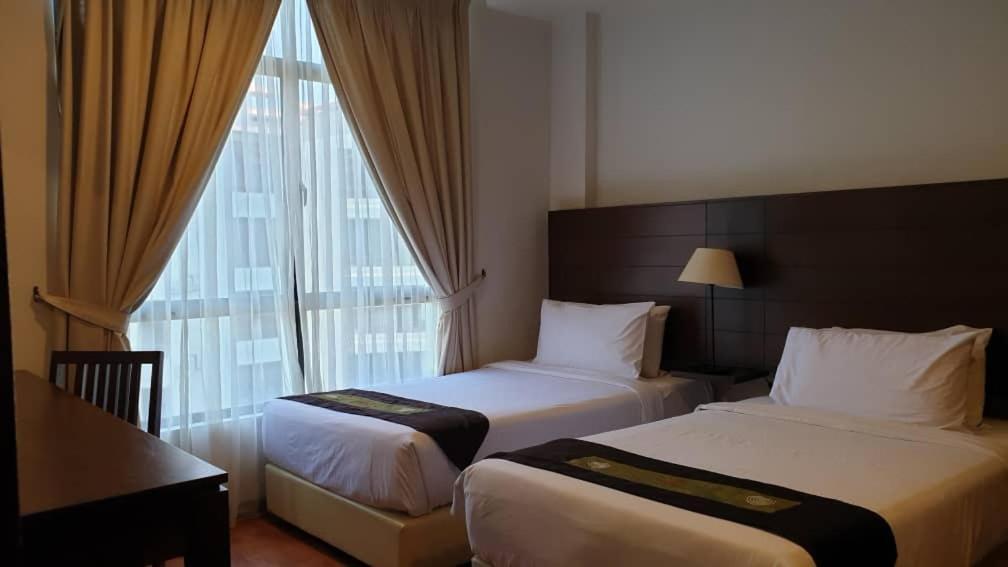 Samsuria Beach Resort & Residence