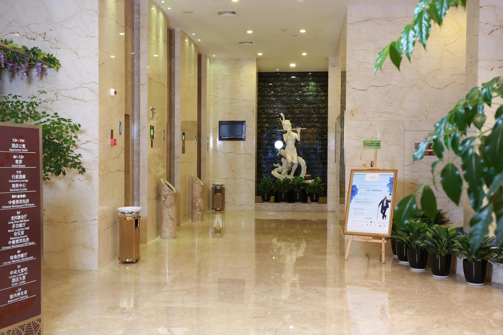 Hotel photo 12
