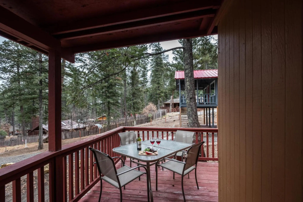 Bear Country - Upper Canyon Hot Tub cabin with fire table