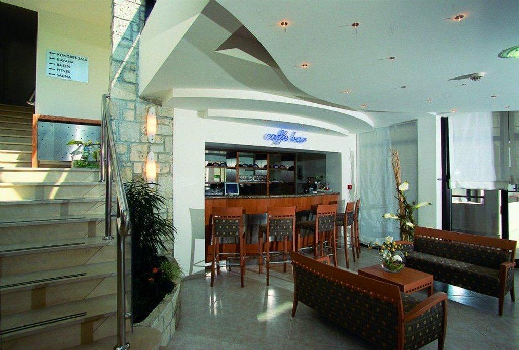 Hotel Flores by null