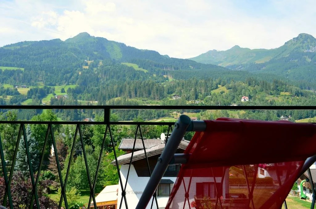 Balcony & Terrace