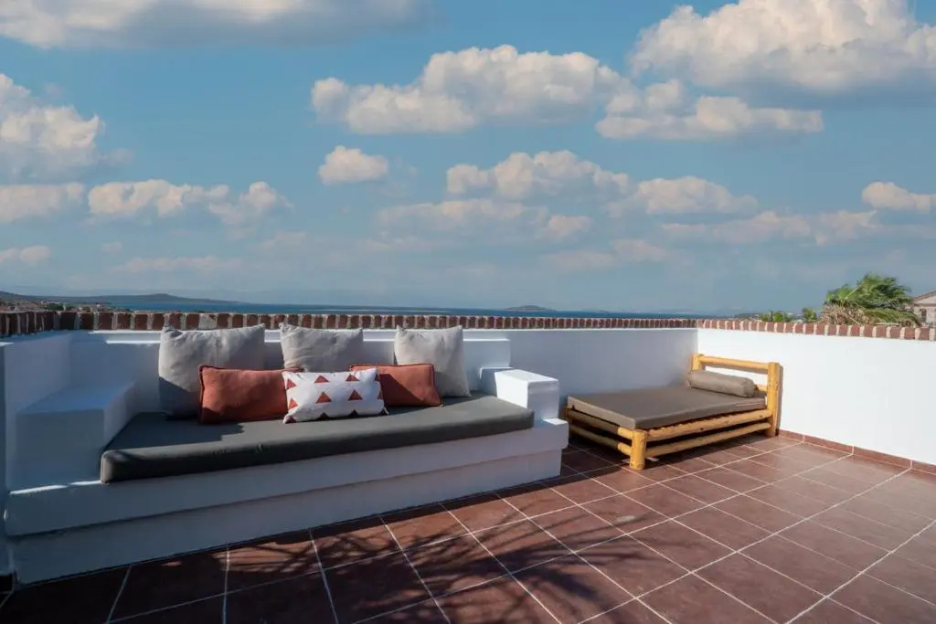 Deluxe Double room with balcony and with sea view (full double bed)