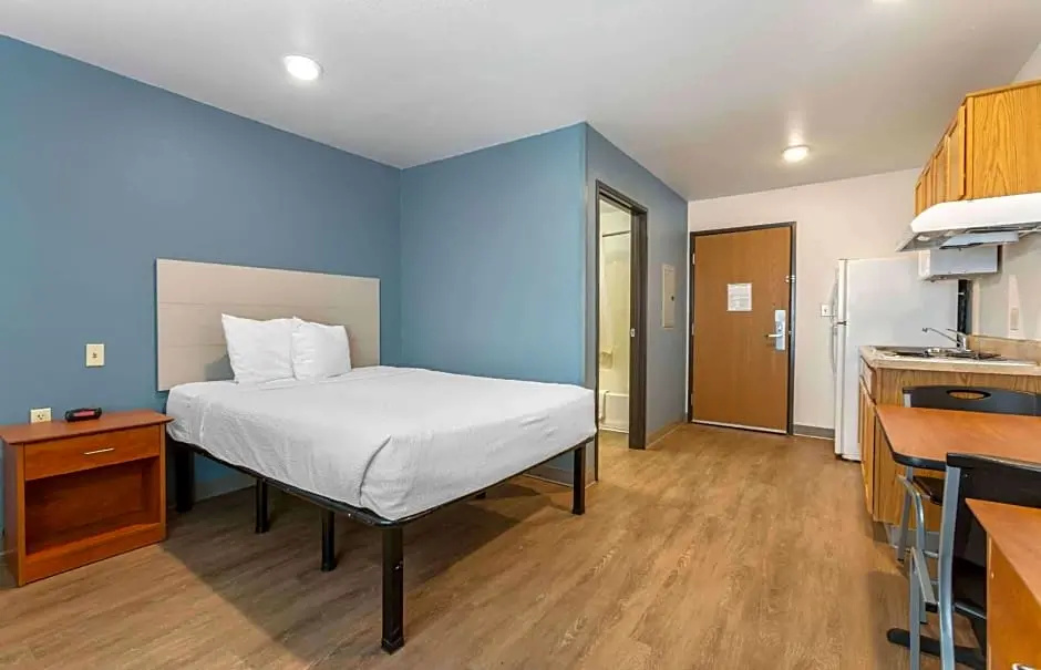 Standard Double Studio (full double bed)