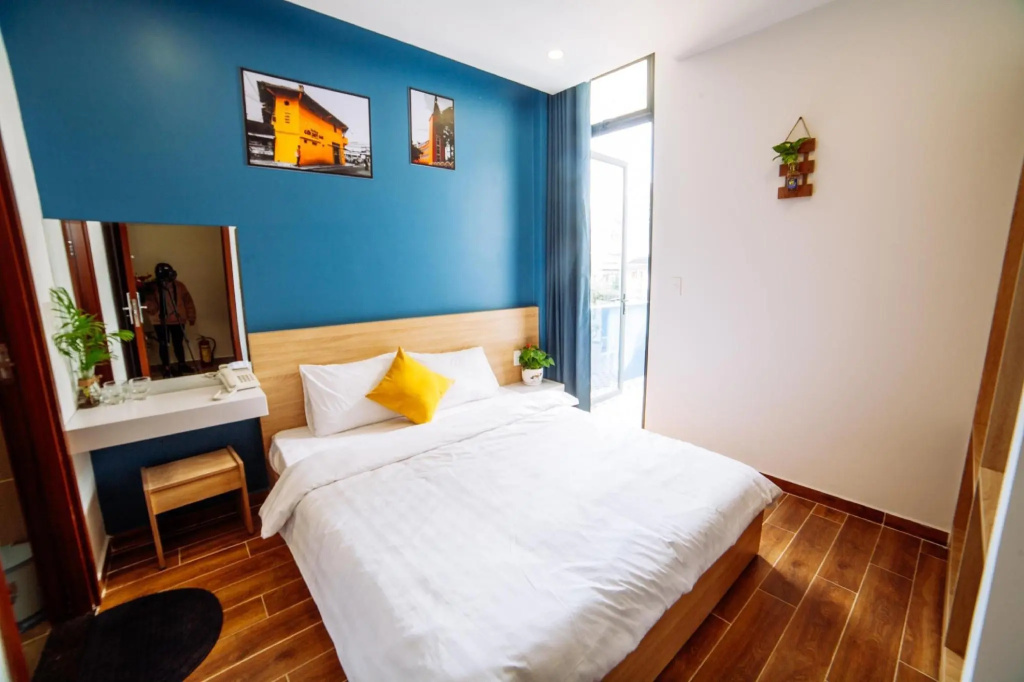 Standard Double room with land view (full double bed)