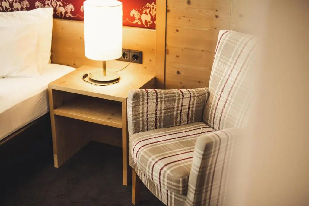 Hubertus Hotel - Café - Gasthaus - Chambres
