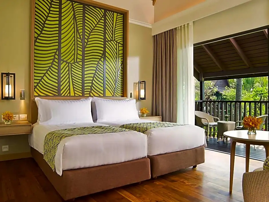 Deluxe Double room with pool view (twin beds)