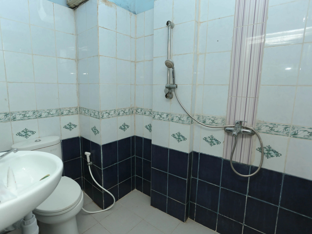 OYO 2057 Hotel Kharisma - фото 15