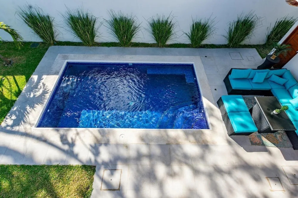 Brand-New 3-Bedroom with Pool Near Beach - фото 13