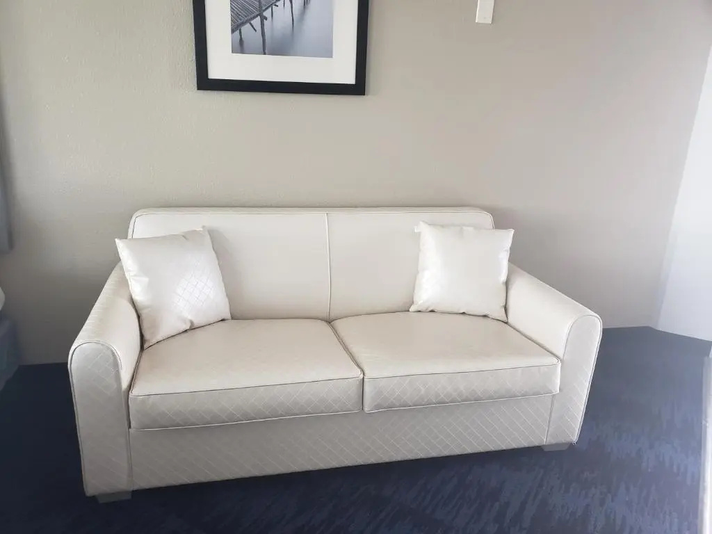 Quadruple Suite