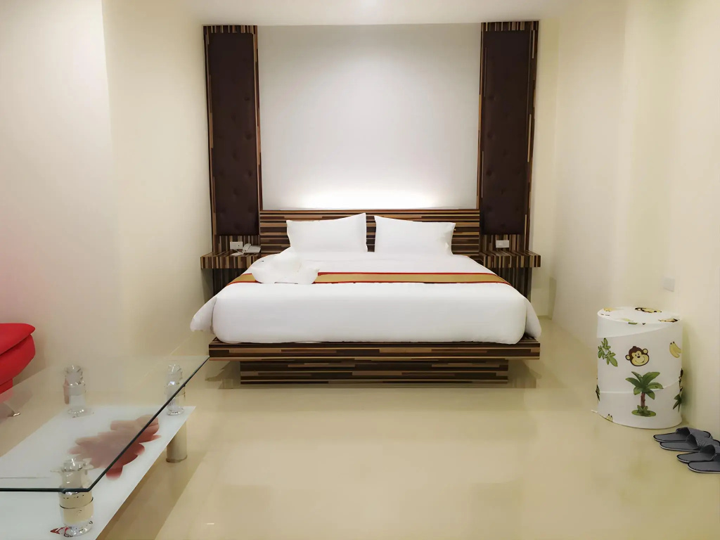 Chansuda Lake View Hotel