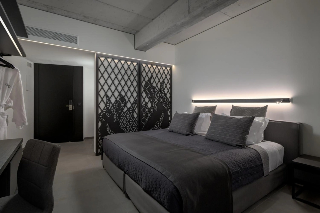 Essence Suites — 5