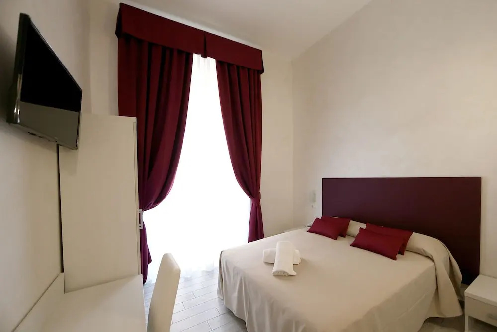 Standard Double room with balcony (full double bed)
