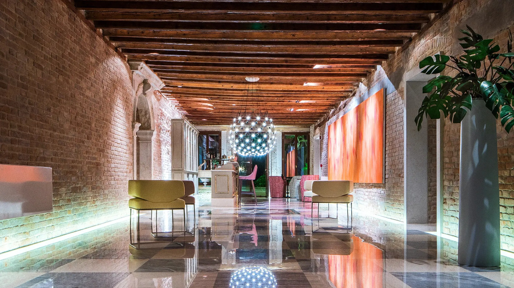 Hotel photo 7