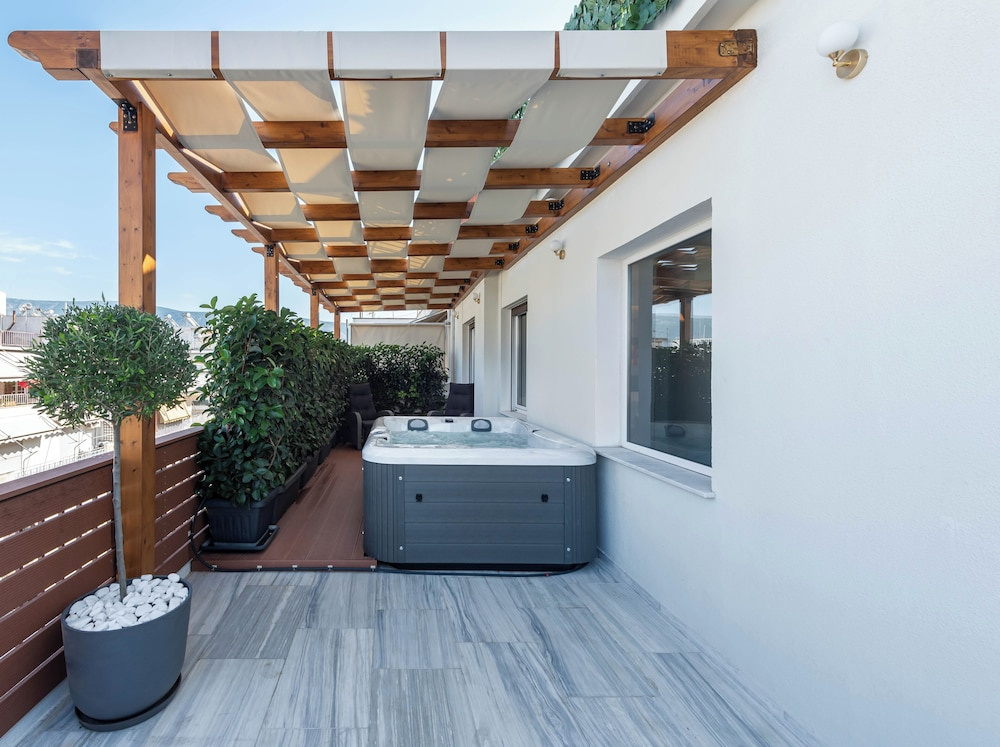 Acropolis Divine Apartments
