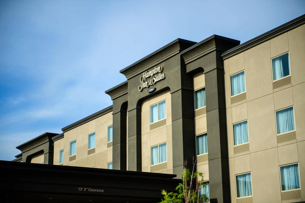Hampton Inn & Suites by Hilton Regina East Gate