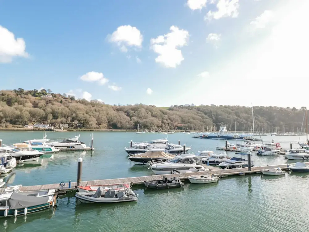 15 Dart Marina