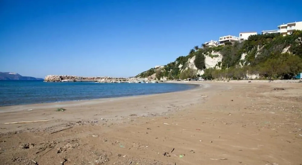 Beach & Waterfront