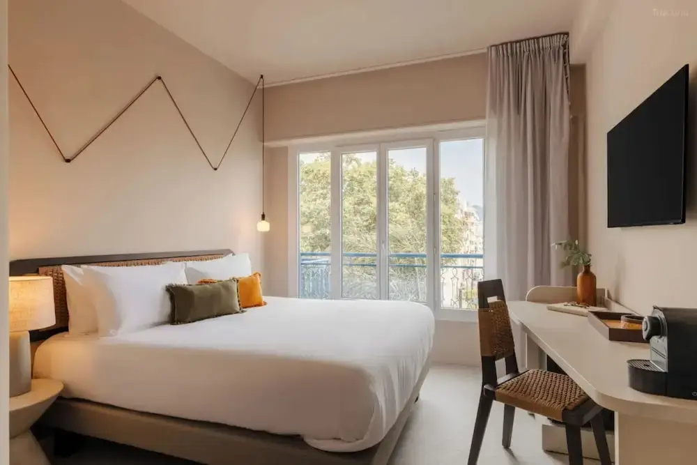 Standard Double room with sea view (full double bed)