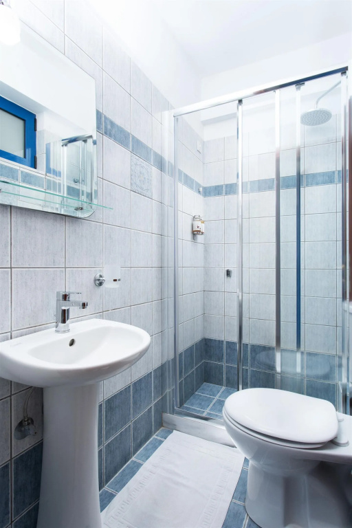 Superior Double room with pool view (full double bed)