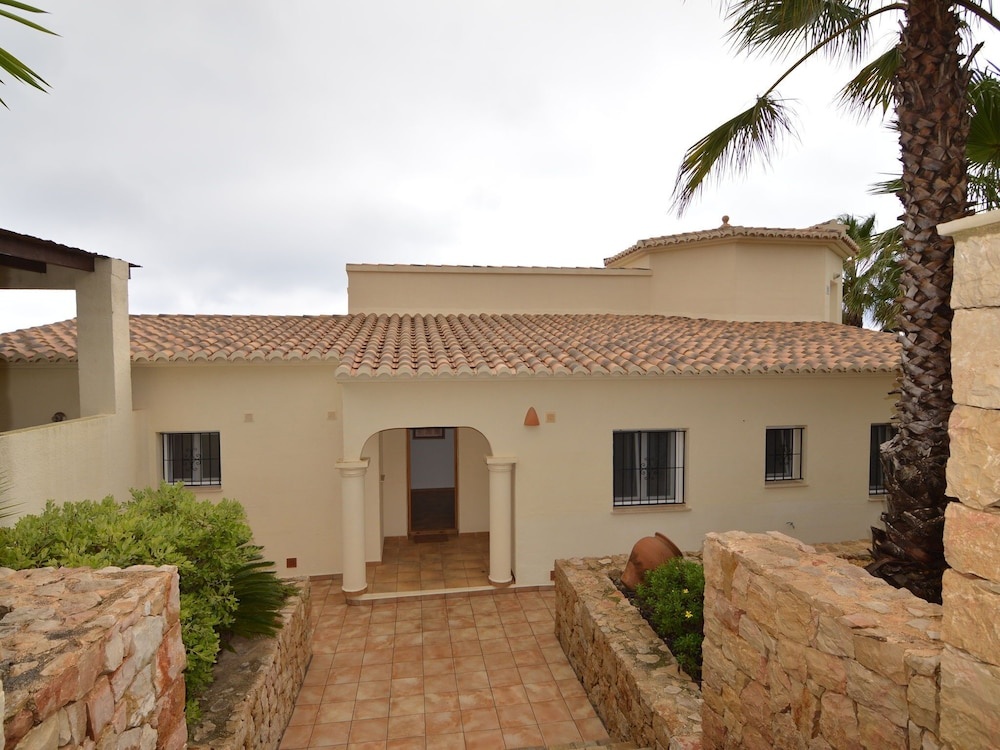Luxurious Villa With Private Swimming Pool in Costa Blanca