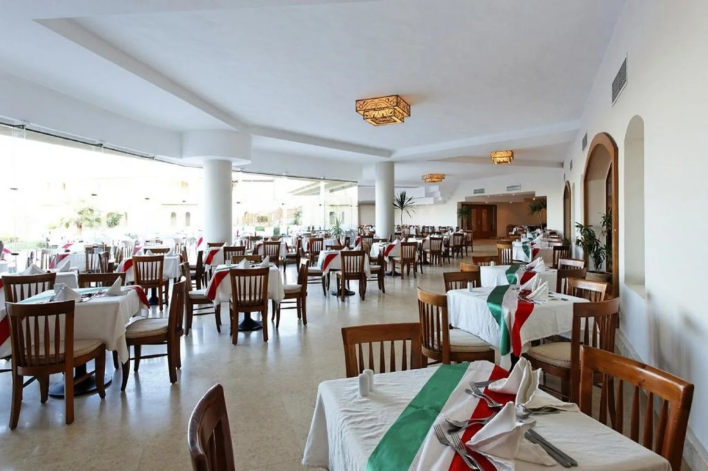 Three Corners Fayrouz Plaza Beach Resort - фото 42