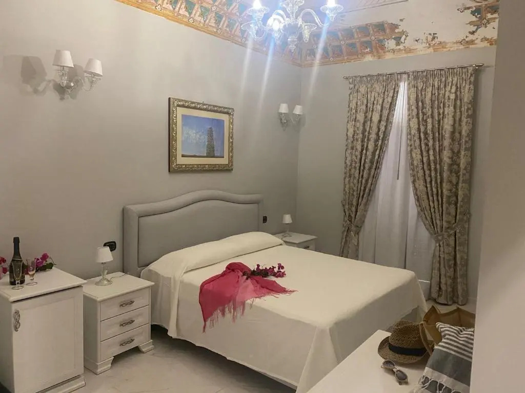 Superior Double room (full double bed)