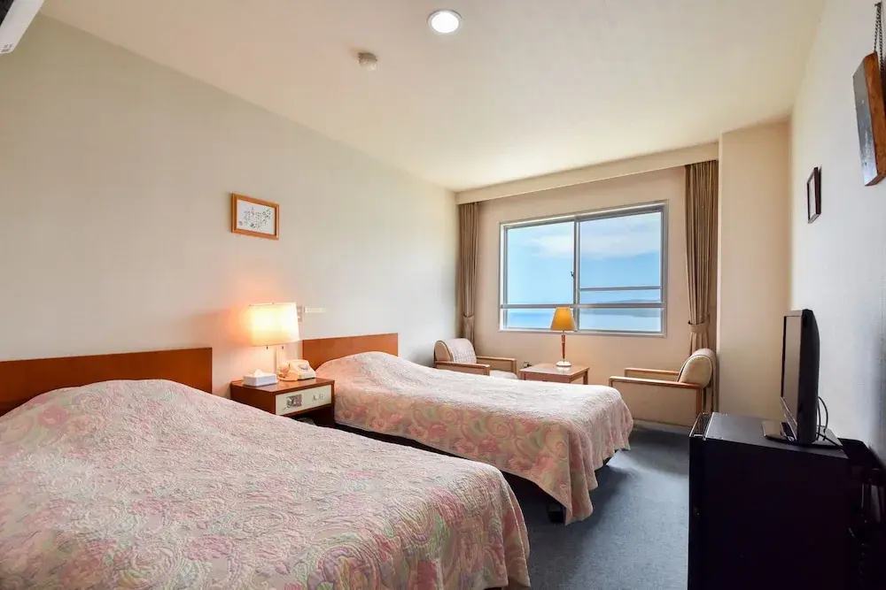 Standard Double room with ocean view (twin beds)