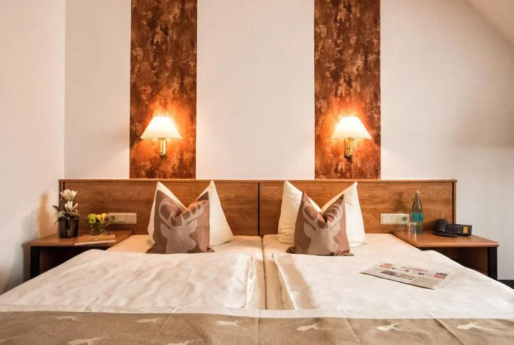 Hotel & Restaurant Zum Hirsch - Chambres