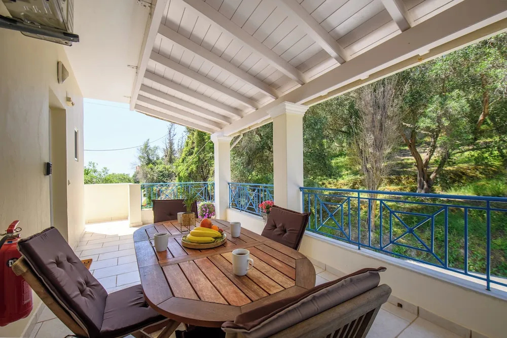 Balcony & Terrace