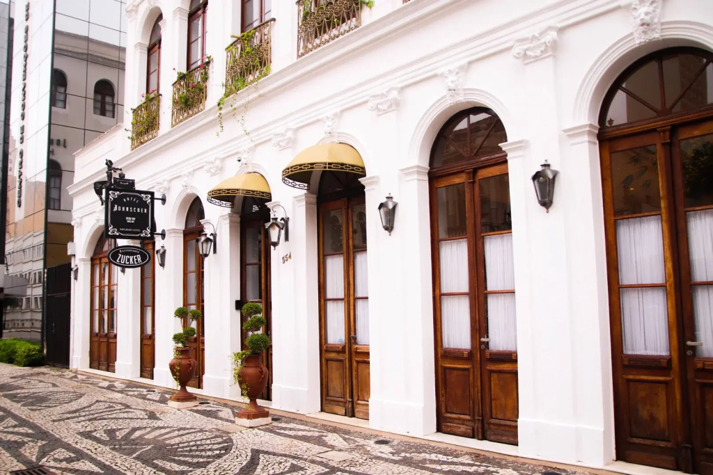 Johnscher by SJ - San Juan Curitiba