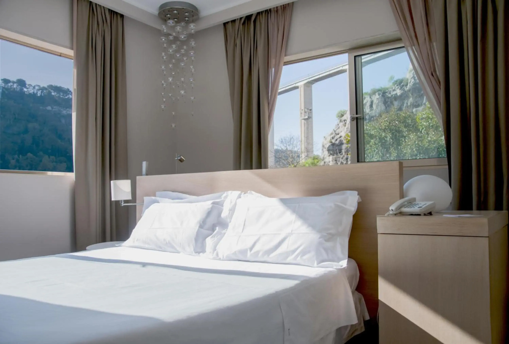 FerroHotel - Général